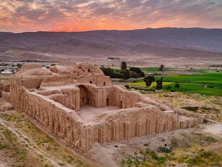 Sarvestan Sasanian Palace, Iran, Iran